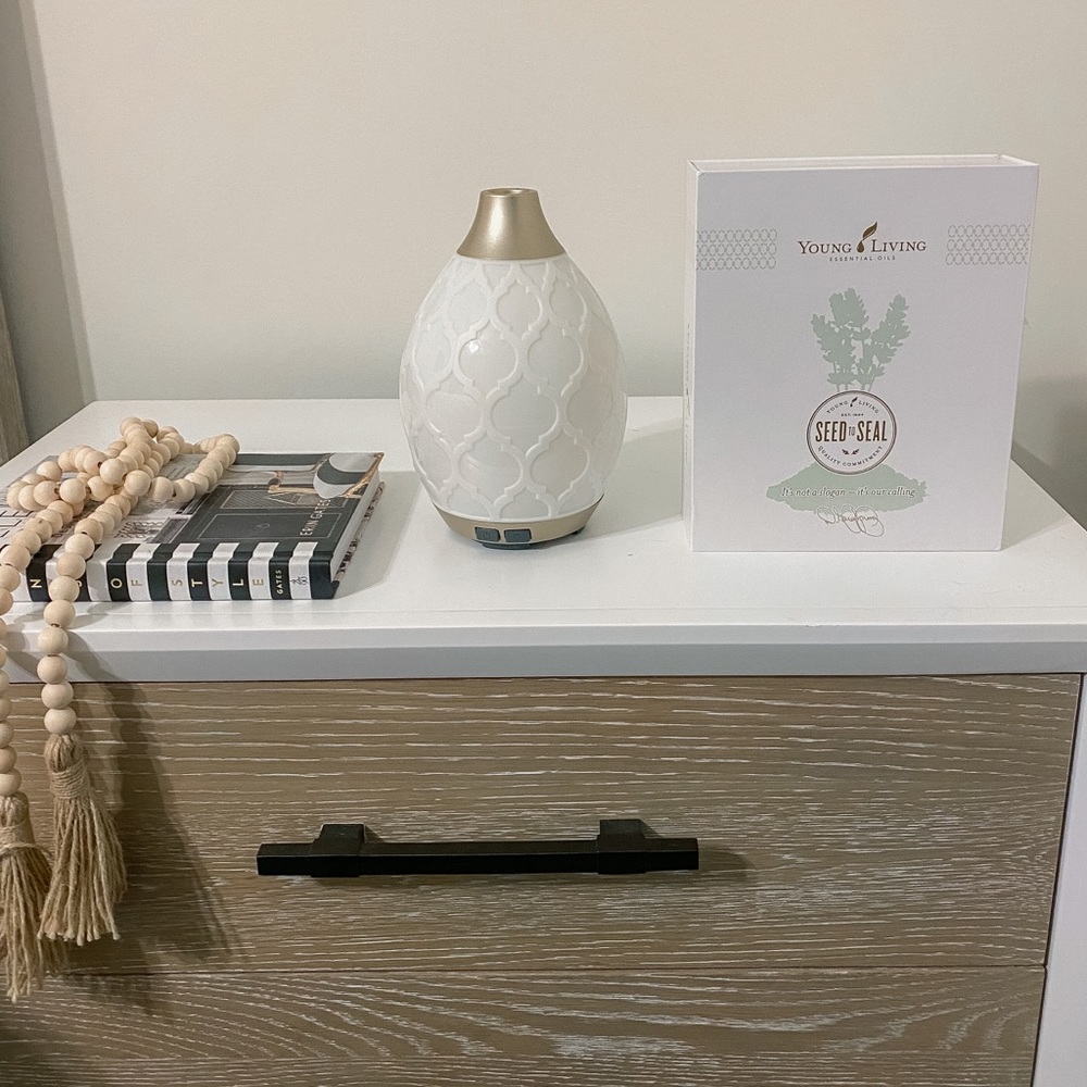 Young Living Desert Mist Diffuser + Premium Starter Kit!